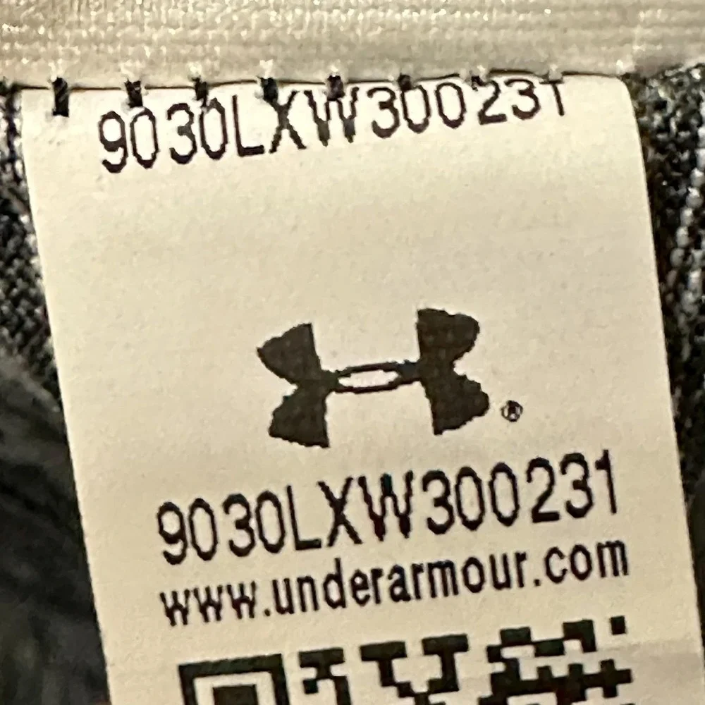 Under Armour Men's S Gray HeatGear 1/4 Zip Running Athletic Shirt